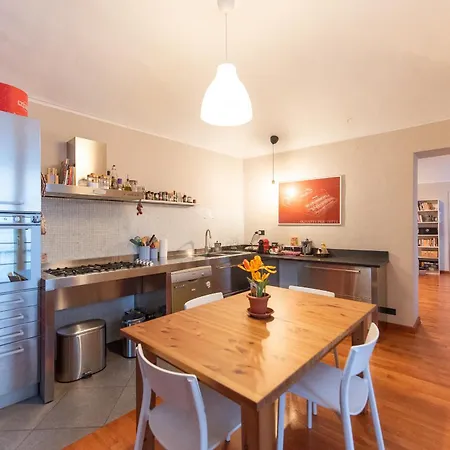 Porta Nuova Comodita In Centro A Appartement